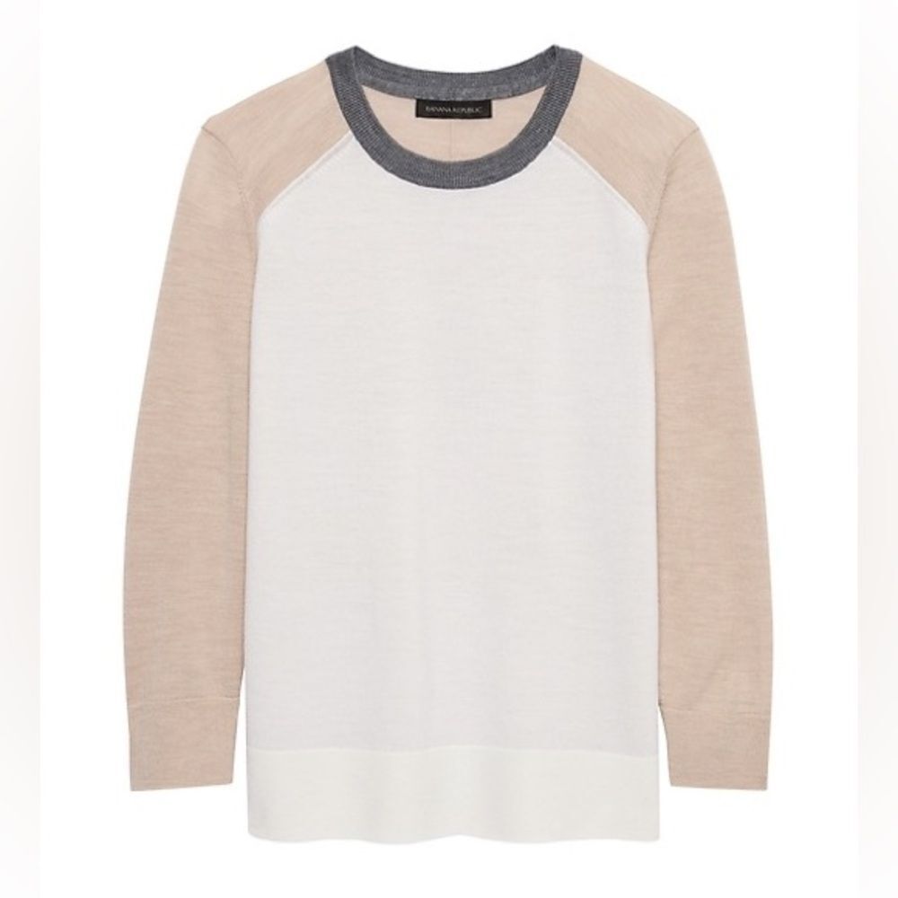 Banana Republic Ivory Crewneck Sweater with Beige Sleeves and Gray Trim